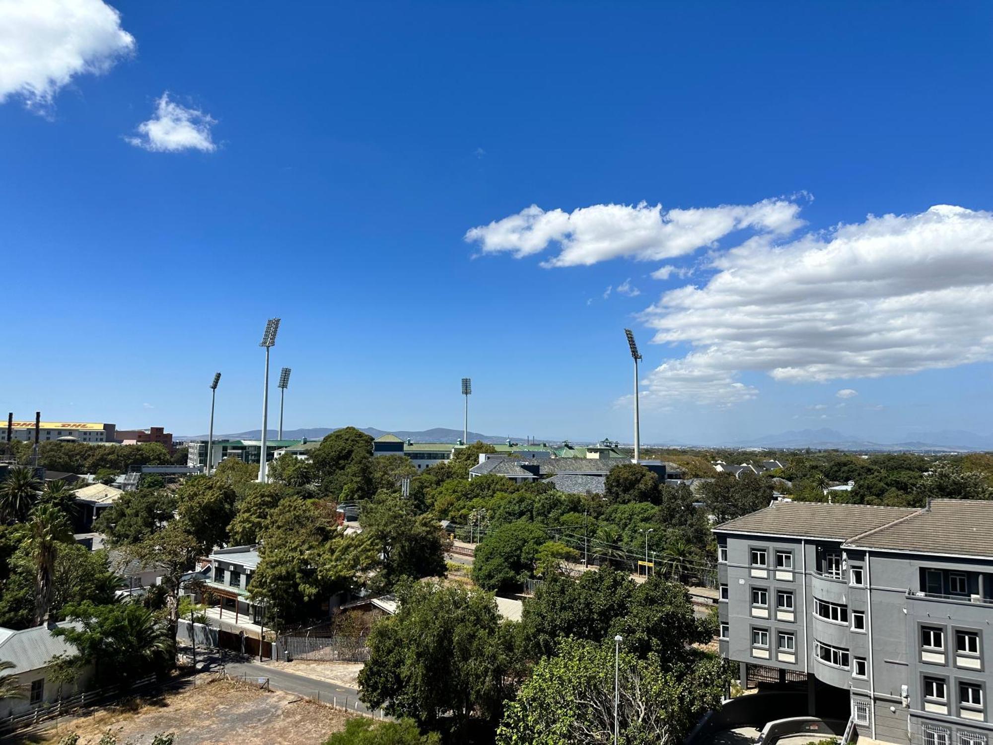 Newlands Peak Apartments Cape Town Bagian luar foto