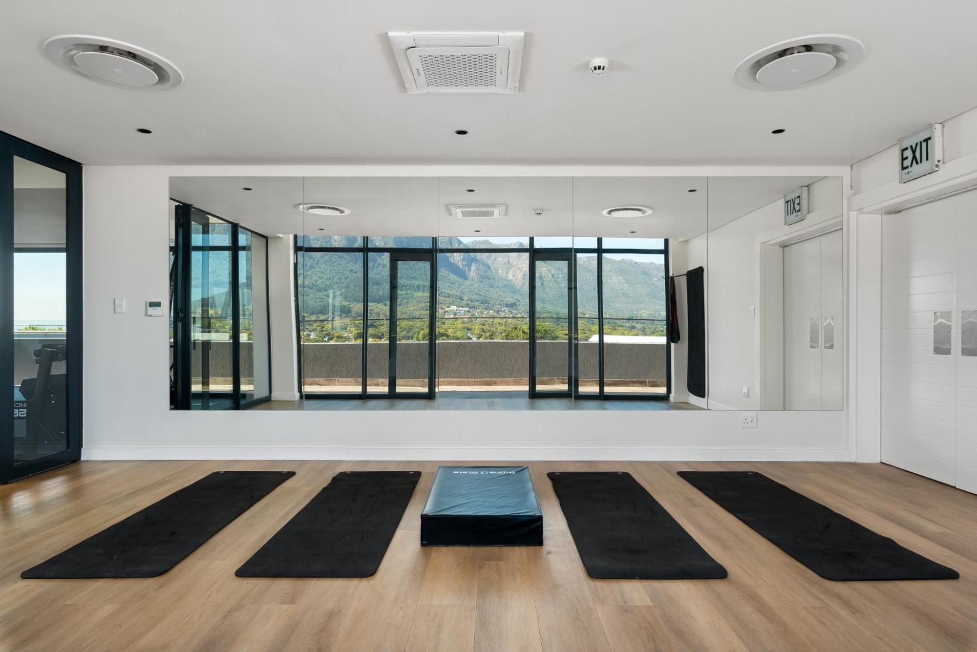 Newlands Peak Apartments Cape Town Bagian luar foto